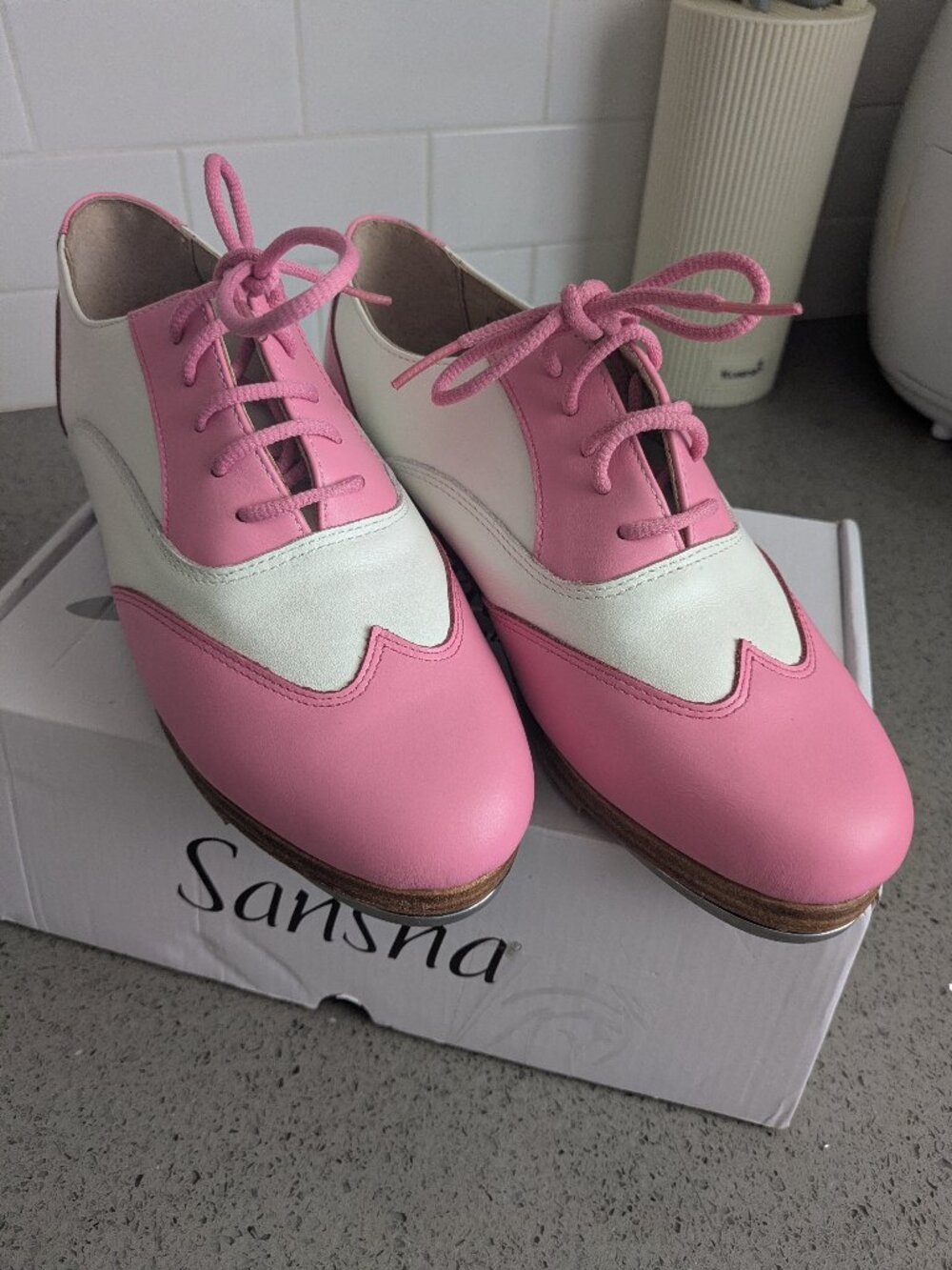 NWT Sansha T-Bojango Tap Shoes